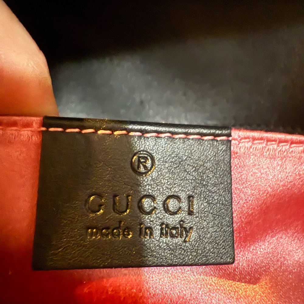 Gucci Marmont Black Velvet Shoulder Bag with Gold Accents - Picture 10 of 14